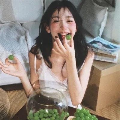 异形三角恋